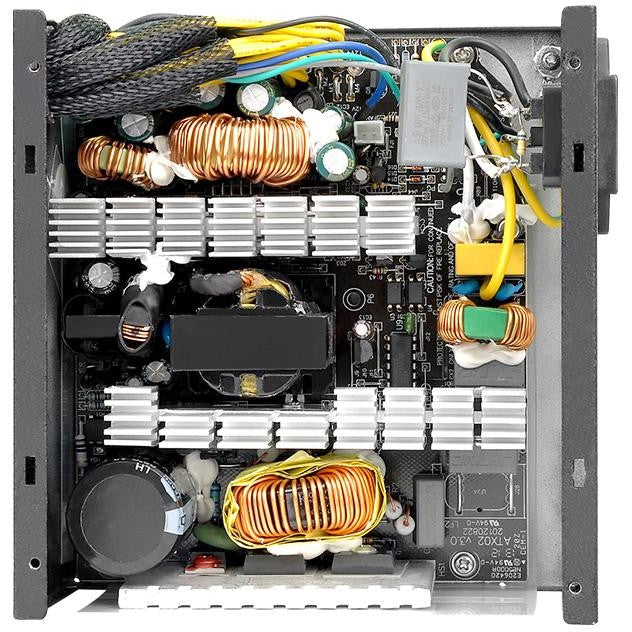 Fuente de alimentación Thermaltake TRS-700AH2NK